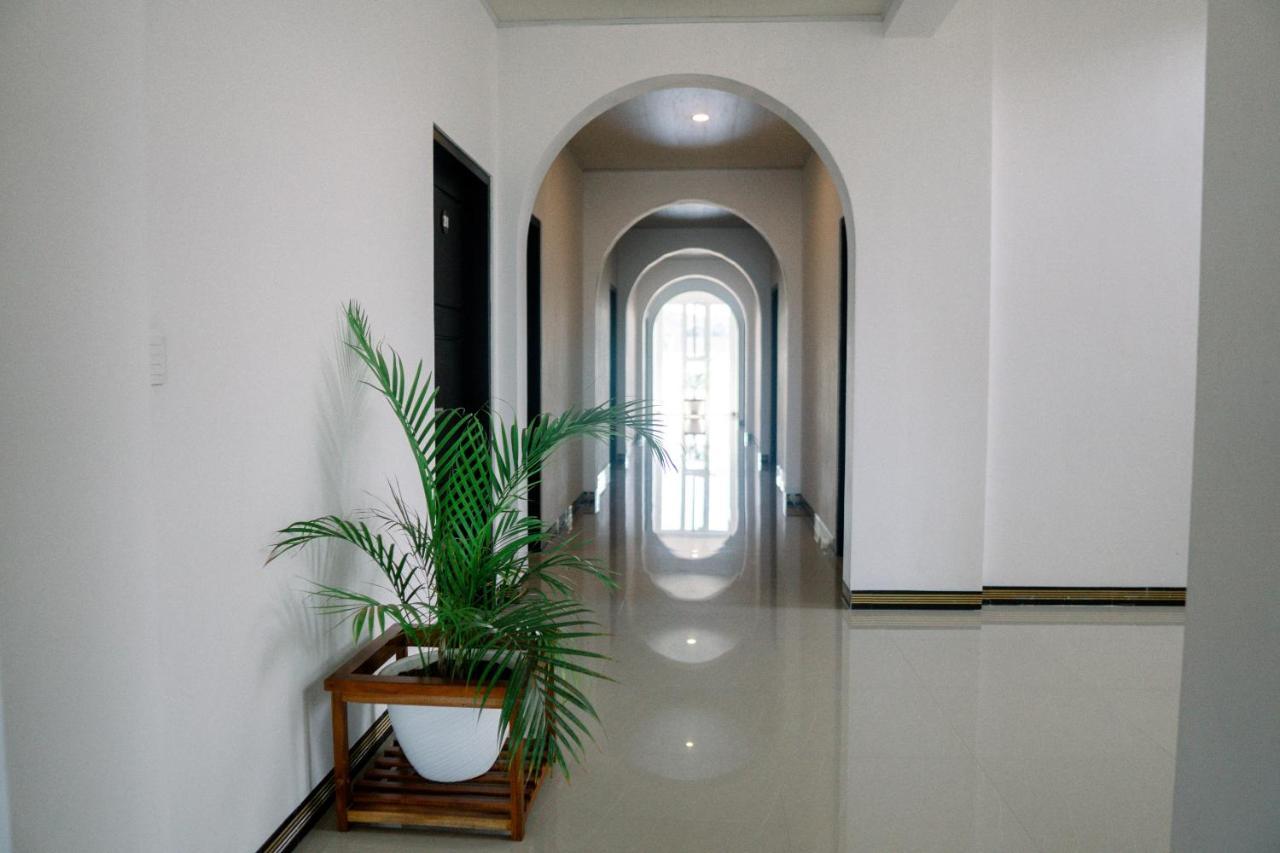 Christika Homestay Labuan Bajo Exteriör bild