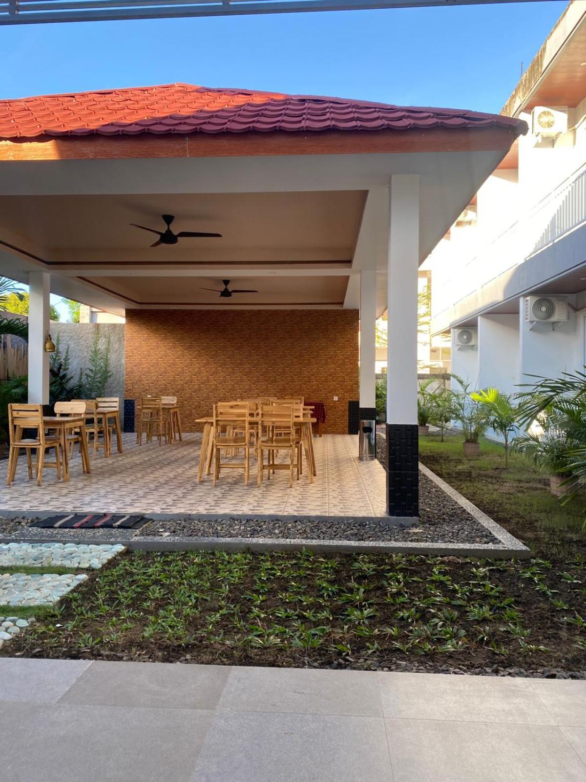 Christika Homestay Labuan Bajo Exteriör bild