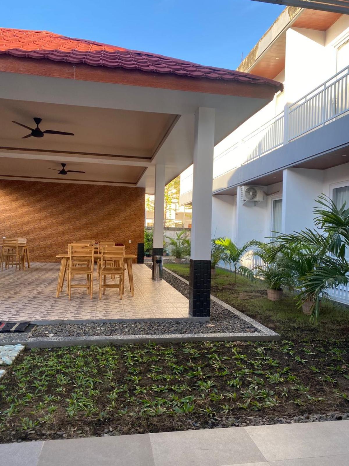 Christika Homestay Labuan Bajo Exteriör bild