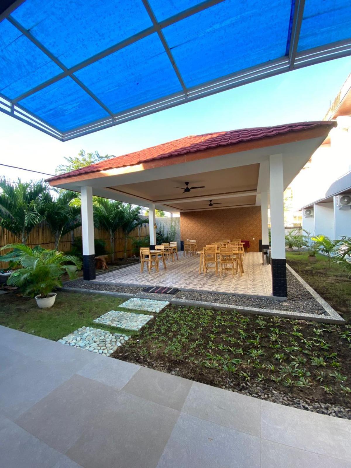 Christika Homestay Labuan Bajo Exteriör bild
